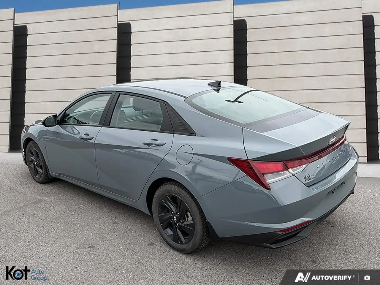 Hyundai ELANTRA снимка Hyundai ELANTRA