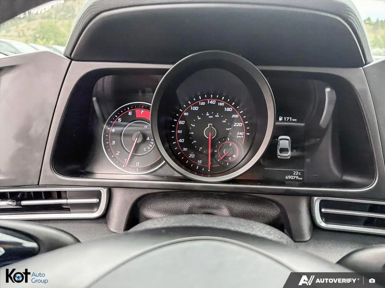 Hyundai ELANTRA снимка Hyundai ELANTRA