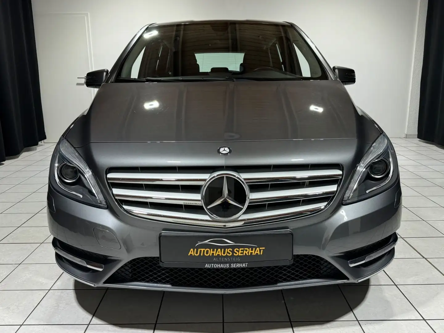 Mercedes-Benz B 200 BlueEfficiency *NAVI*LEDER*XENON*SHZ*MFL* Gri - 2