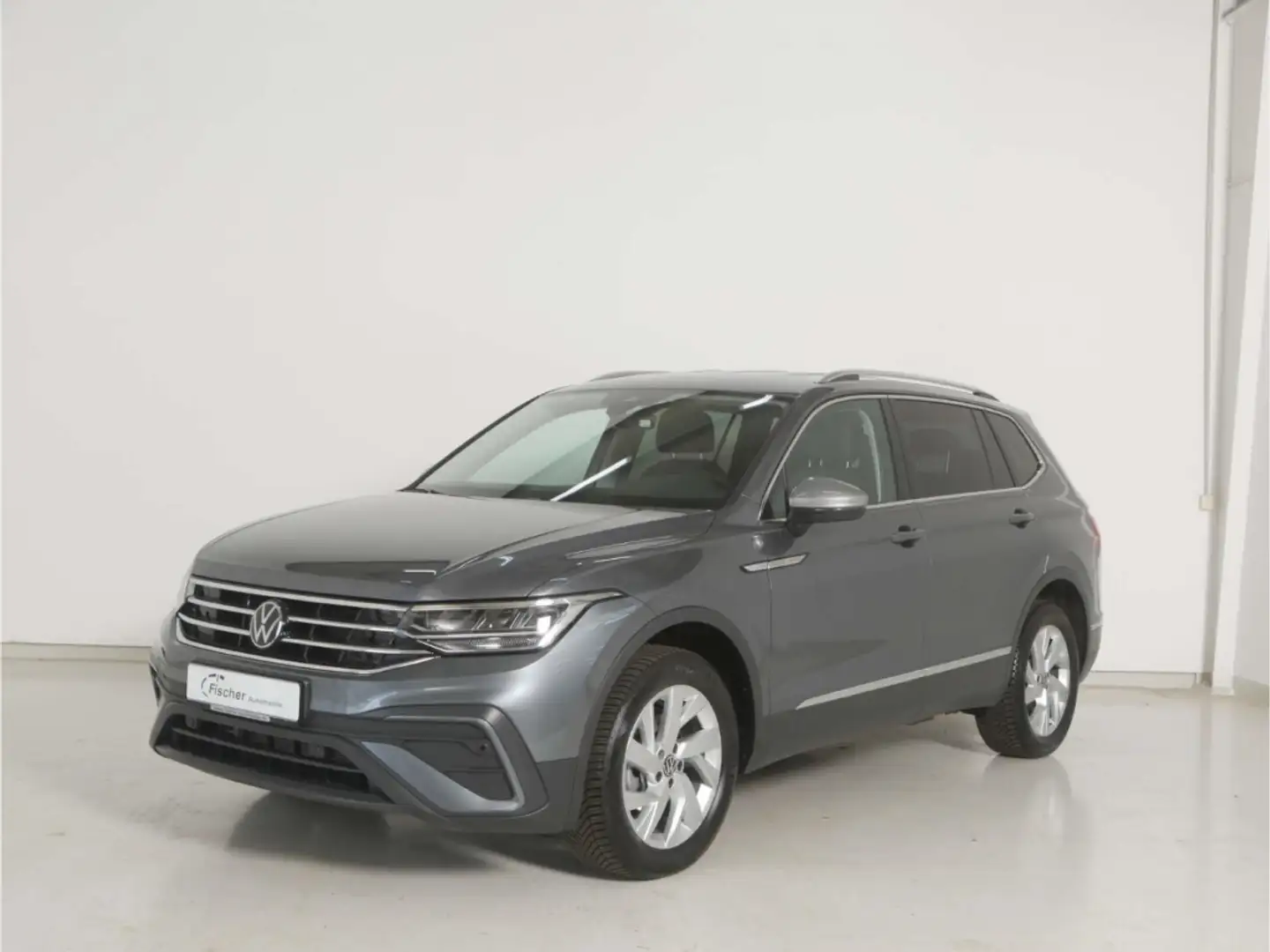 Volkswagen Tiguan Allspace 1.5 TSI Life DSG NAV/LED/AHK Grau - 2