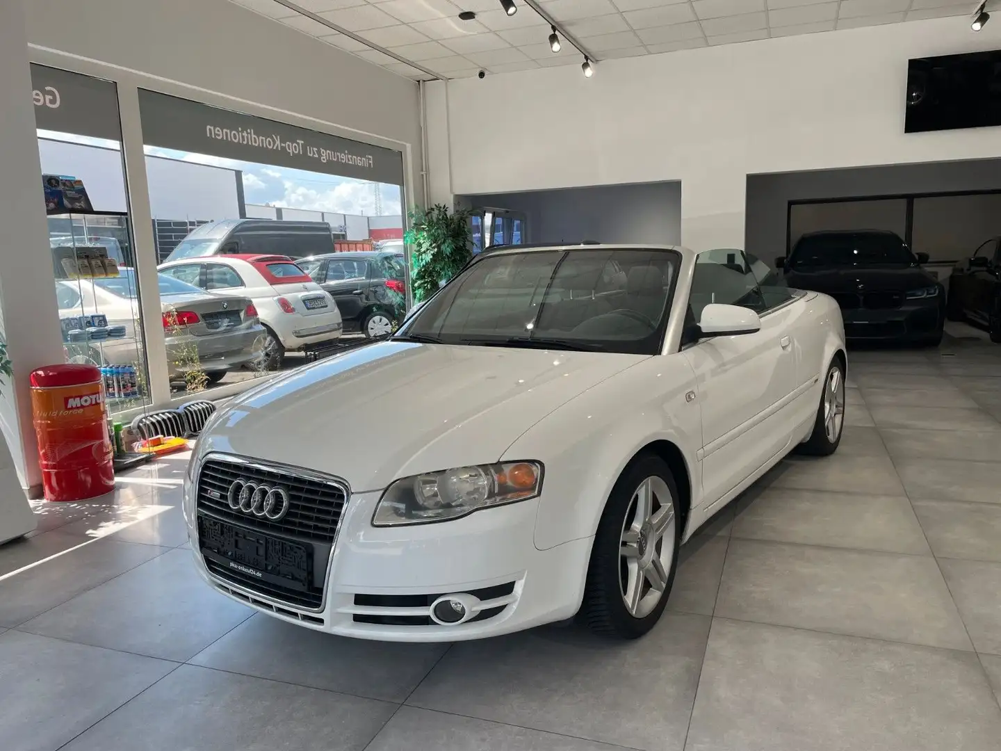 Audi A4 Cabriolet 1.8 T Weiß - 2