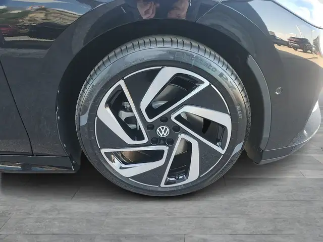 Volkswagen Id.7 view 7