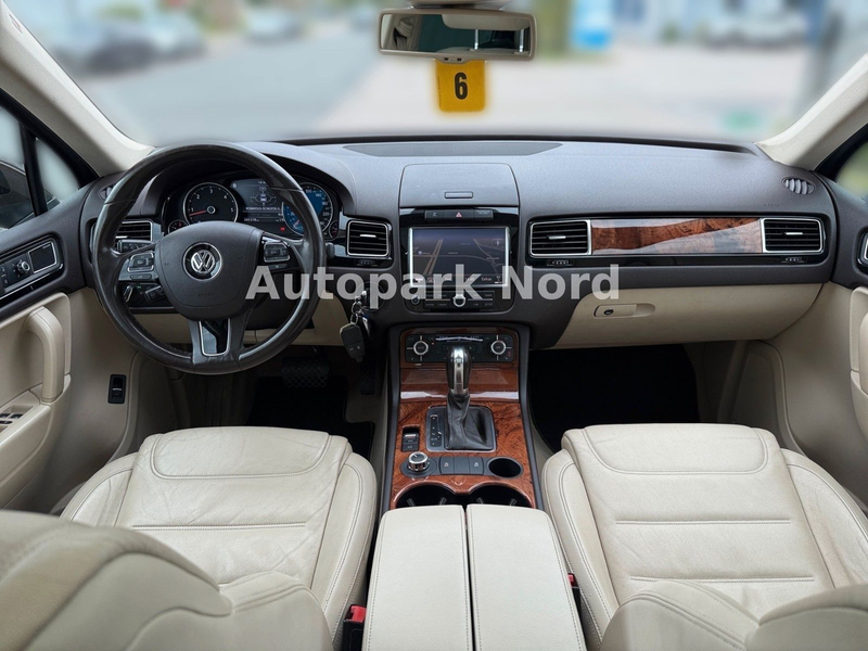 Volkswagen Touareg 3.0 V6 TDI BMT Exclusive - VOLL! — photo 9