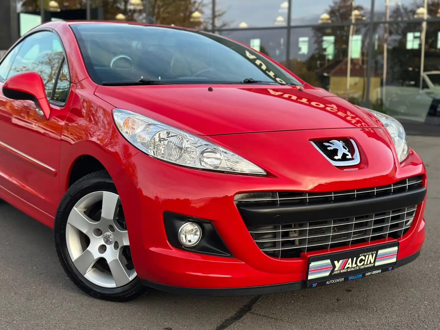 Peugeot 208 cc 1.6i Cabriolet 2.HA/S-HEFT/KLIMA/16LM/EFH Rouge - 2