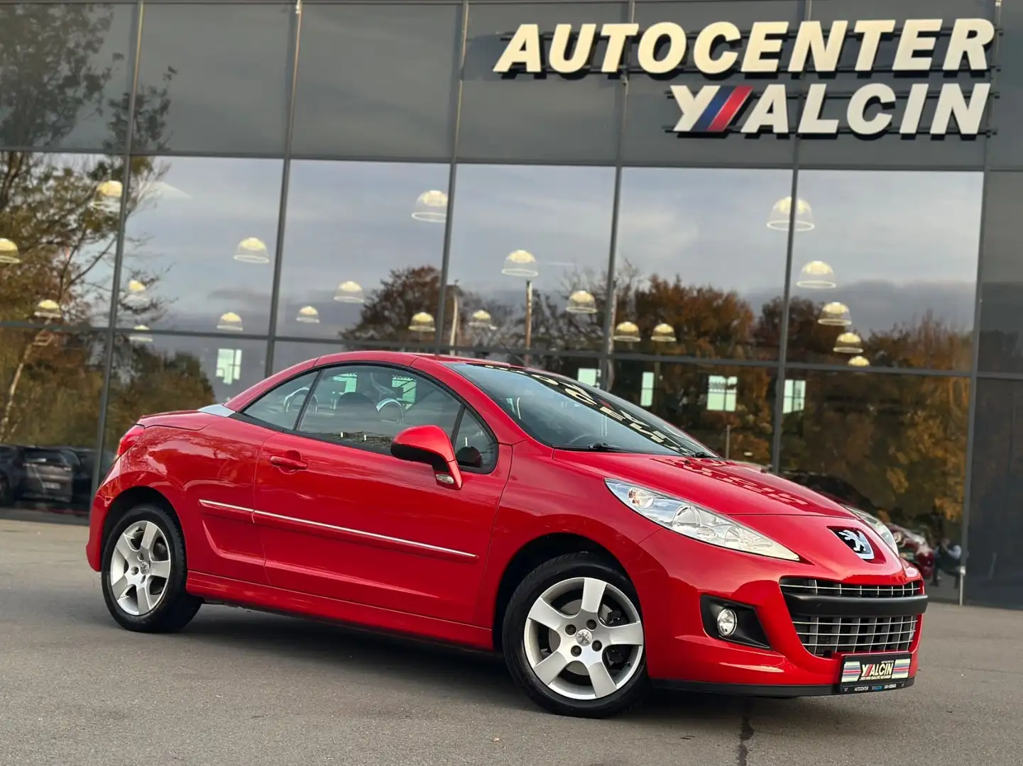 Peugeot 208 cc 1.6i Cabriolet 2.HA/S-HEFT/KLIMA/16LM/EFH Rouge - 1