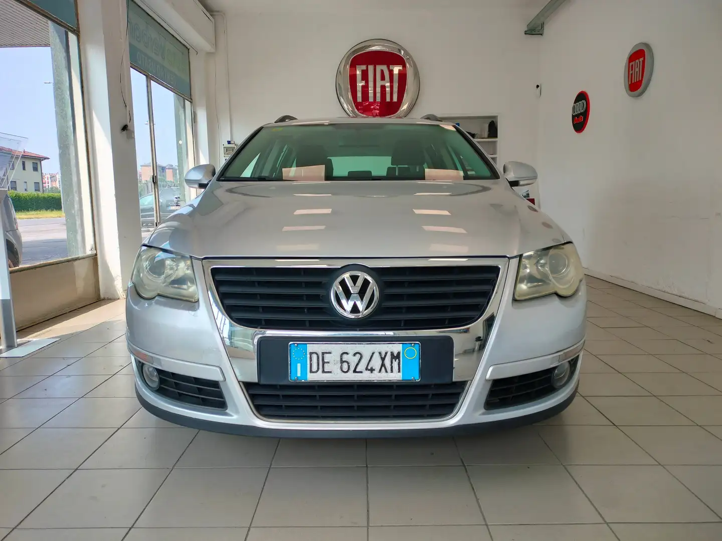 Volkswagen Passat Variant 2.0 BENZINA **GPL**DOCUMENTAZIONE TAGLIANDI** Argento - 2