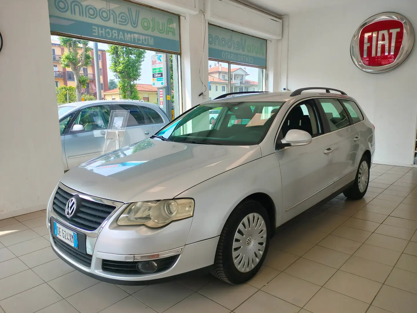 Volkswagen Passat Variant 2.0 BENZINA **IMPIANTO GPL** Plateado - 1