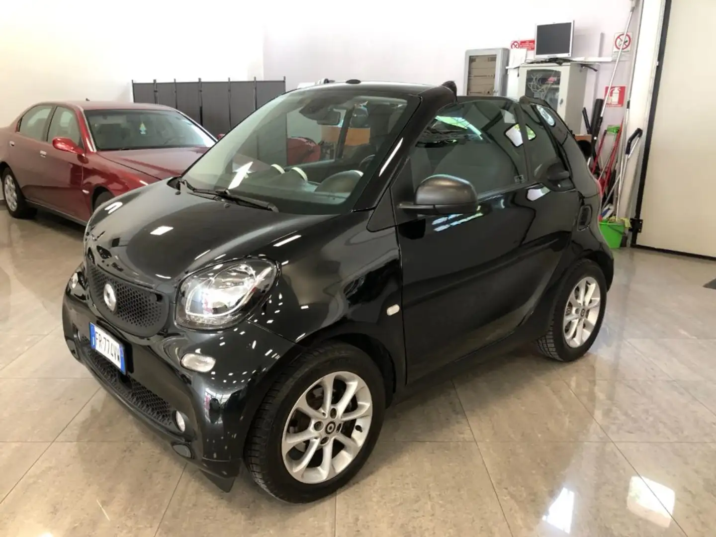 smart forTwo 70 1.0 twinamic cabrio Youngster Nero - 1