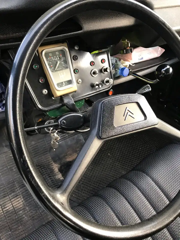 Citroen 2CV6 0.6 Special, foto 3
