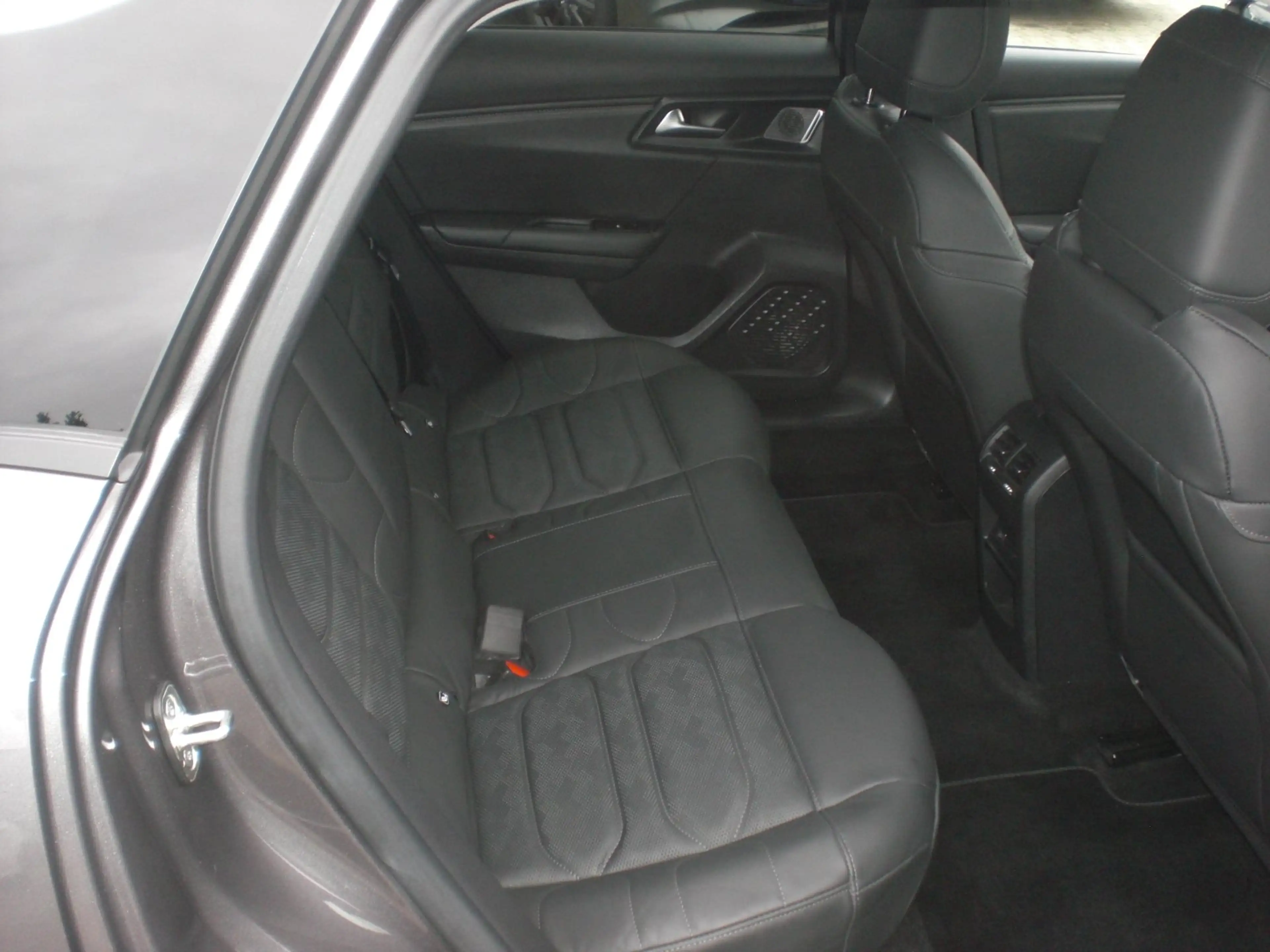 Citroen C5 X Shine Hybrid* Navi*LED*Leder* — photo 10