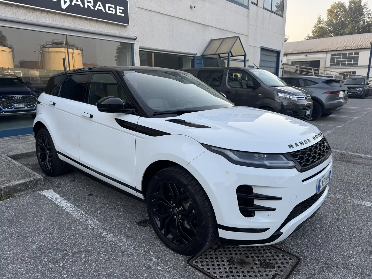 Land Rover Range Rover Evoque 2.0d i4 mhev R-Dynamic S awd 180cv auto Blanco - 1