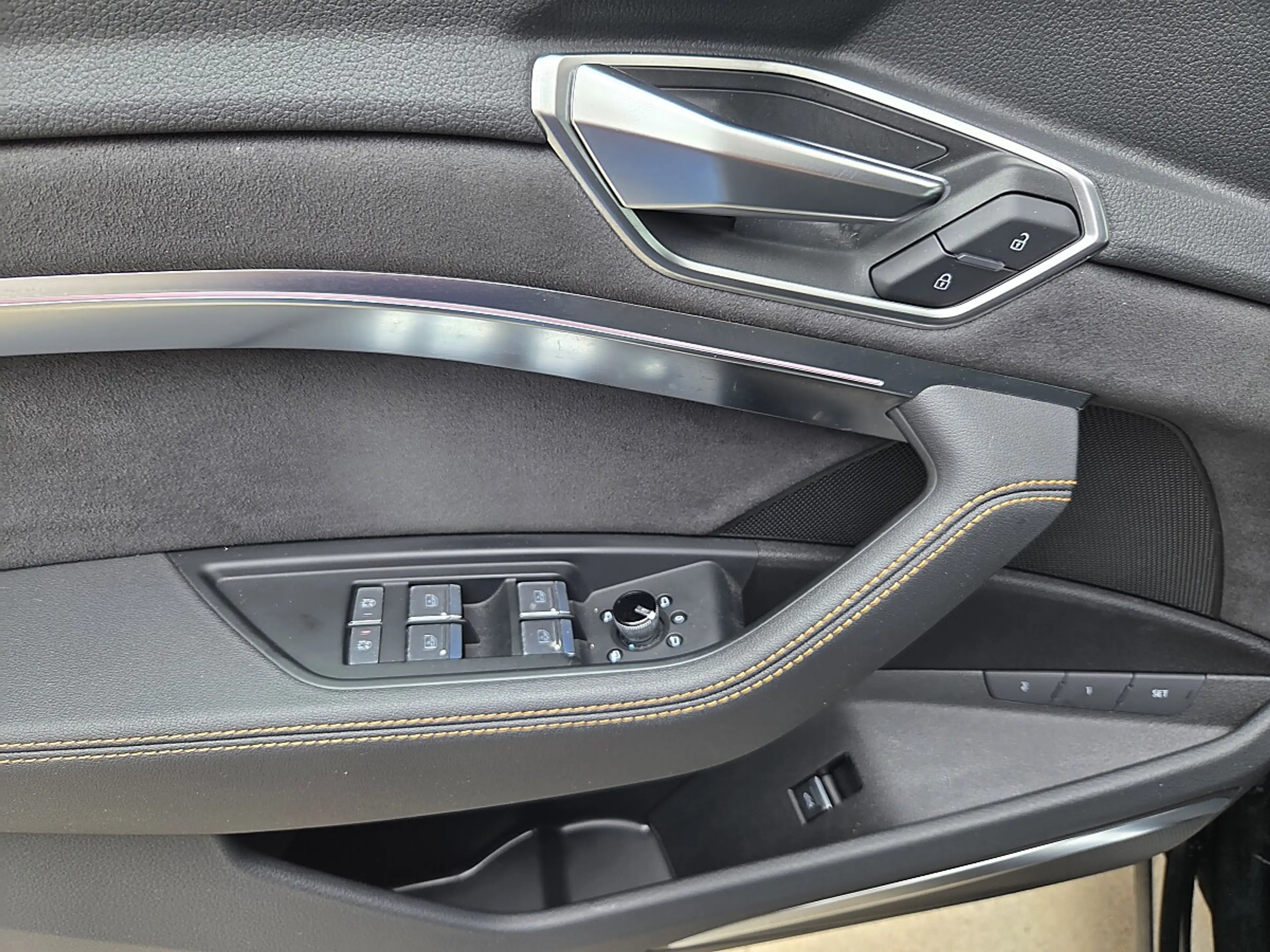 Audi e-tron SB 55 quattro 95kWh S-line — photo 13