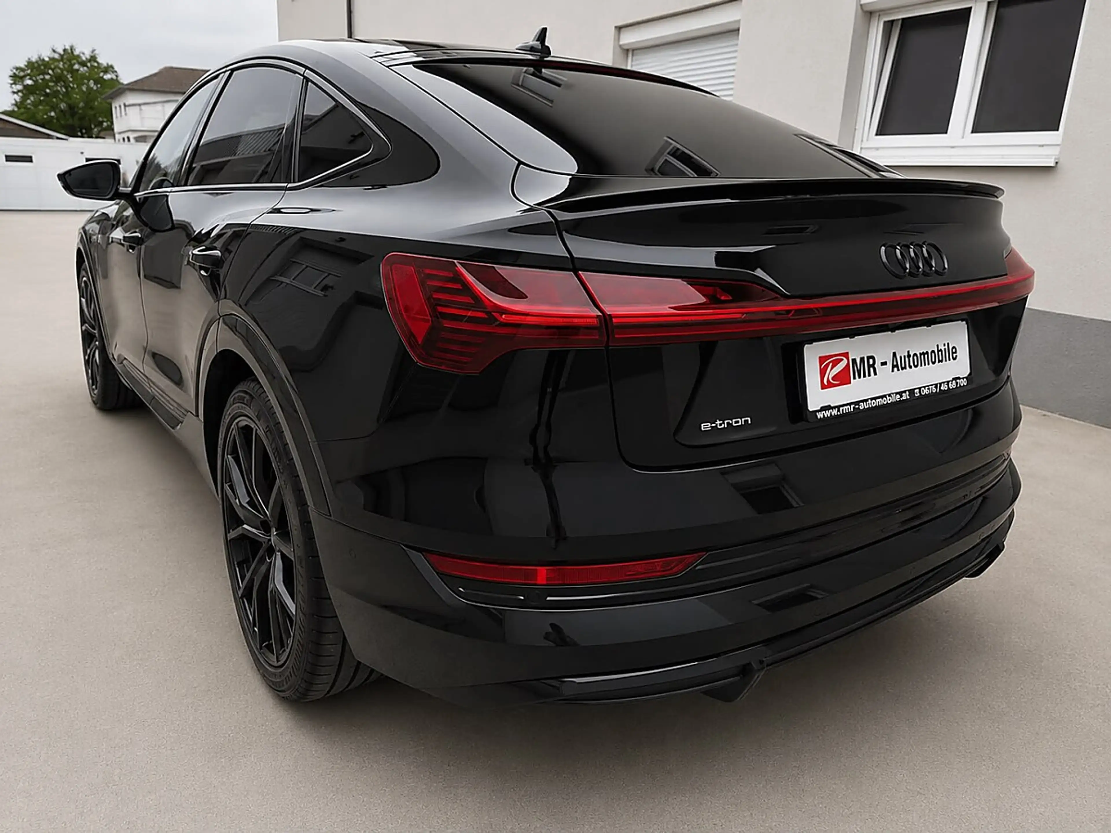 Audi e-tron SB 55 quattro 95kWh S-line — photo 3