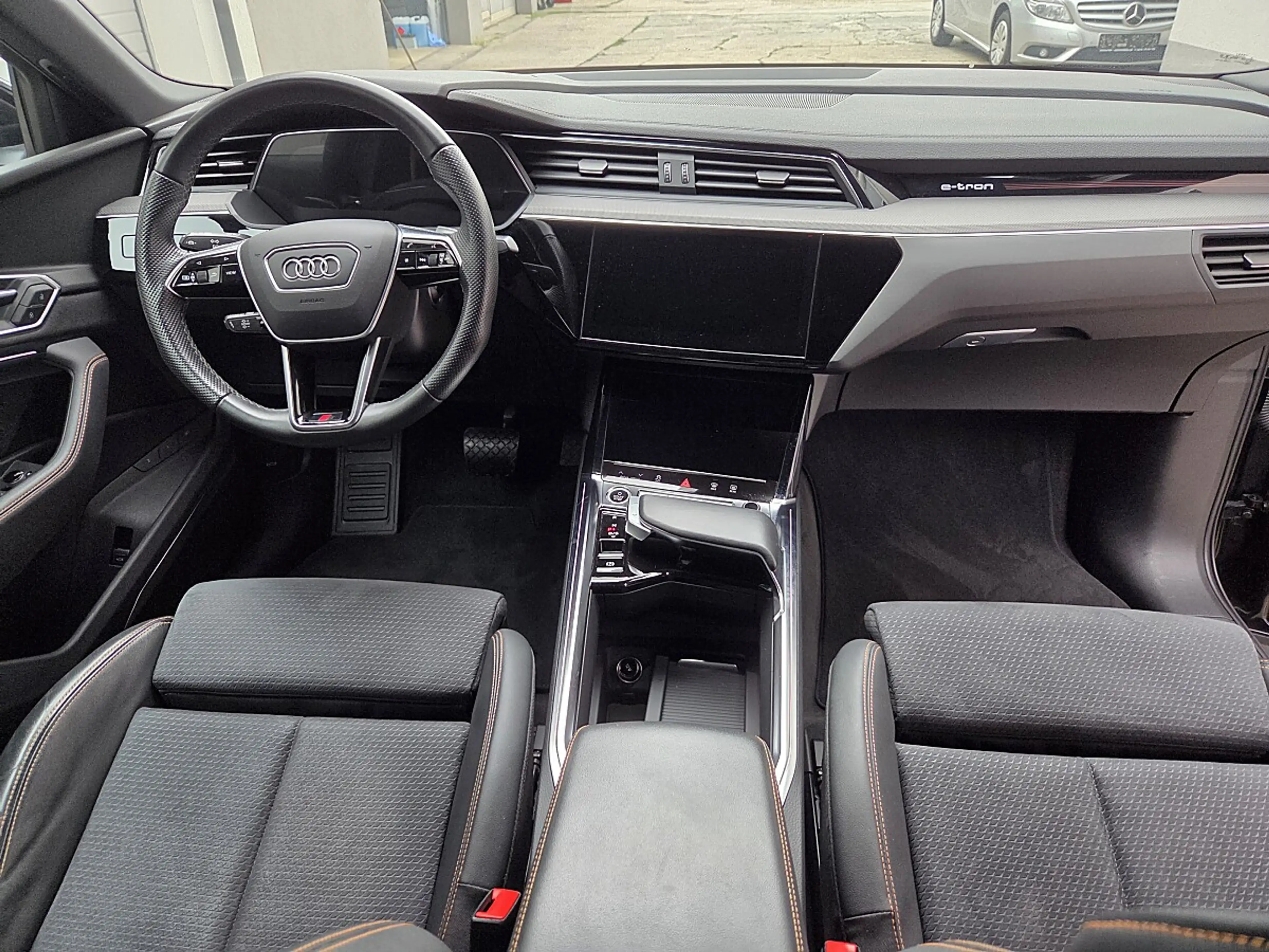 Audi e-tron SB 55 quattro 95kWh S-line — photo 5