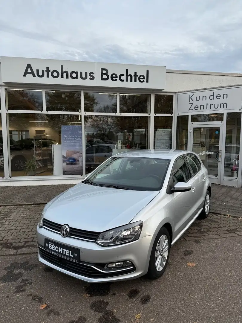 Volkswagen Polo V Comfortline, Automatik Argent - 1