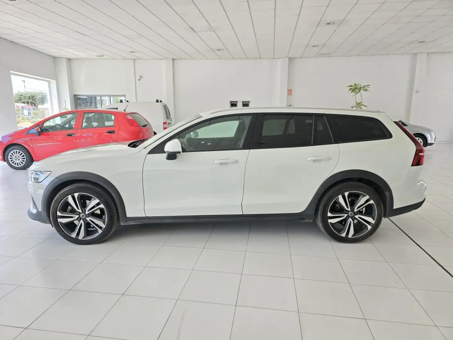 Volvo V60 Cross Country D4 Pro AWD Aut. Blanco - 2