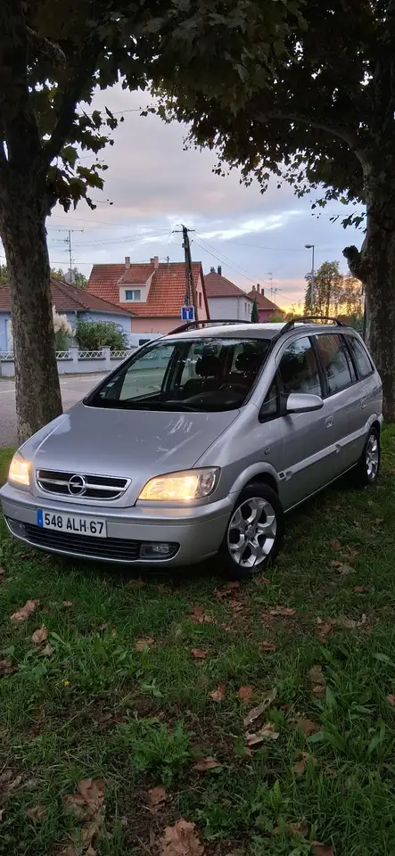 Opel Zafira 2.0 DTI Executive +33751587743 âï¸