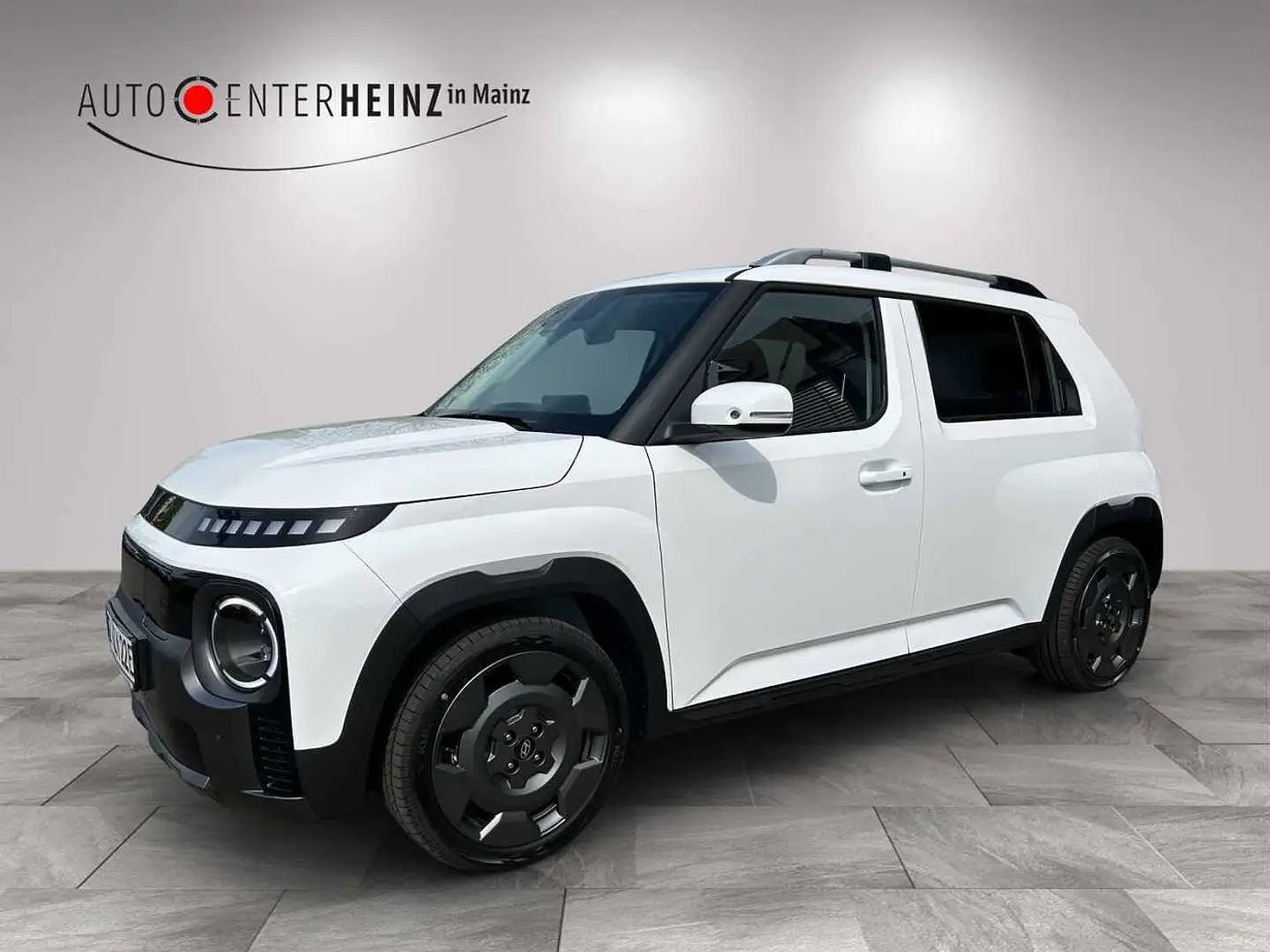 Hyundai Inster 49kWh Cross mit Effizienzpaket Bílá - 1