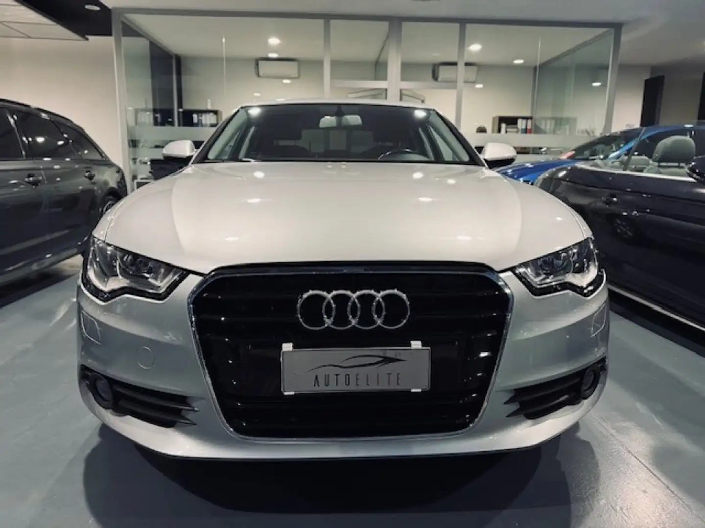Audi A6 2.0 TDI 177CV Berlina Advanced Zilver - 2