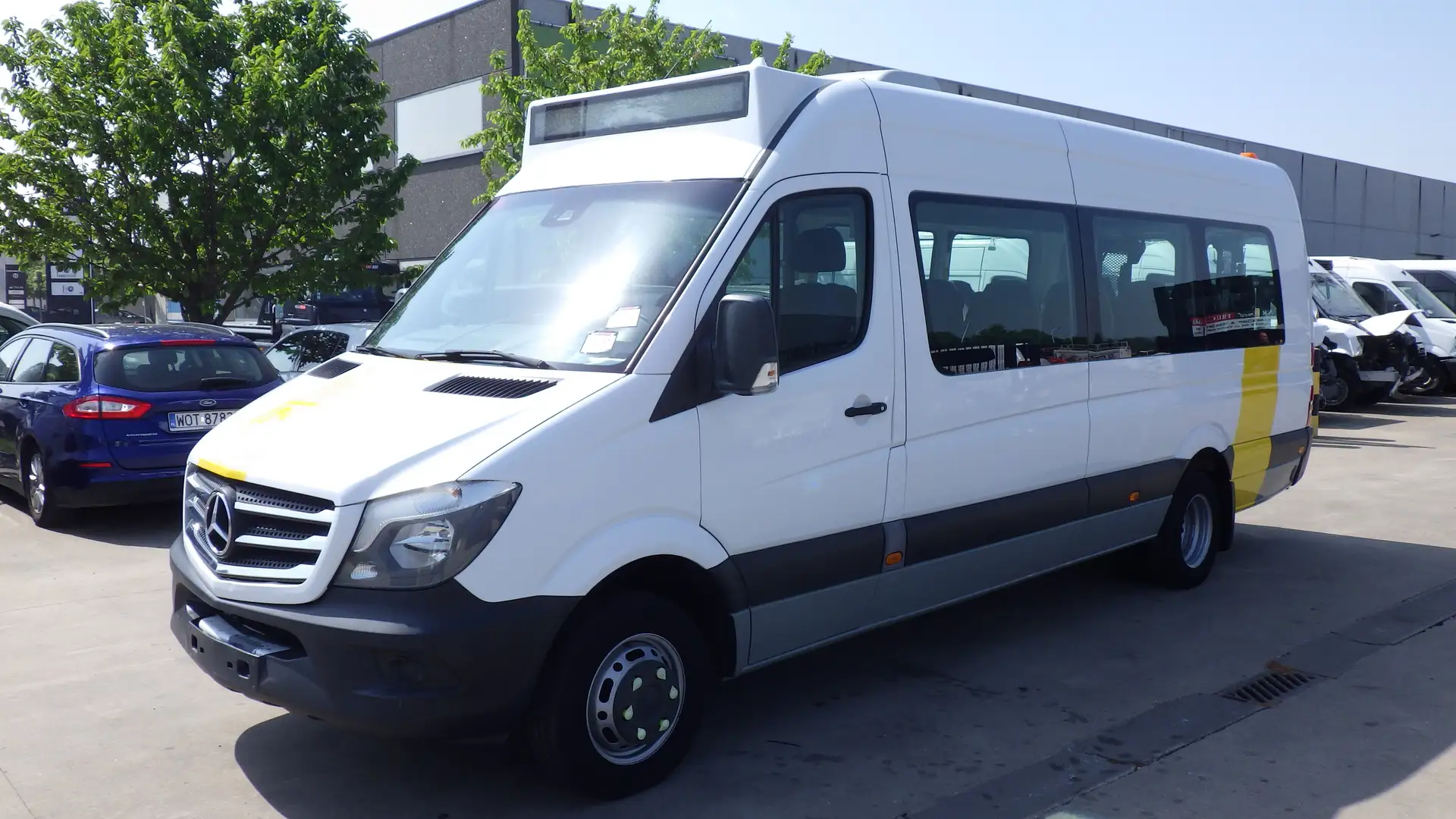 Mercedes-Benz Sprinter 513 Belbus (Stock ID 882) Blanc - 1