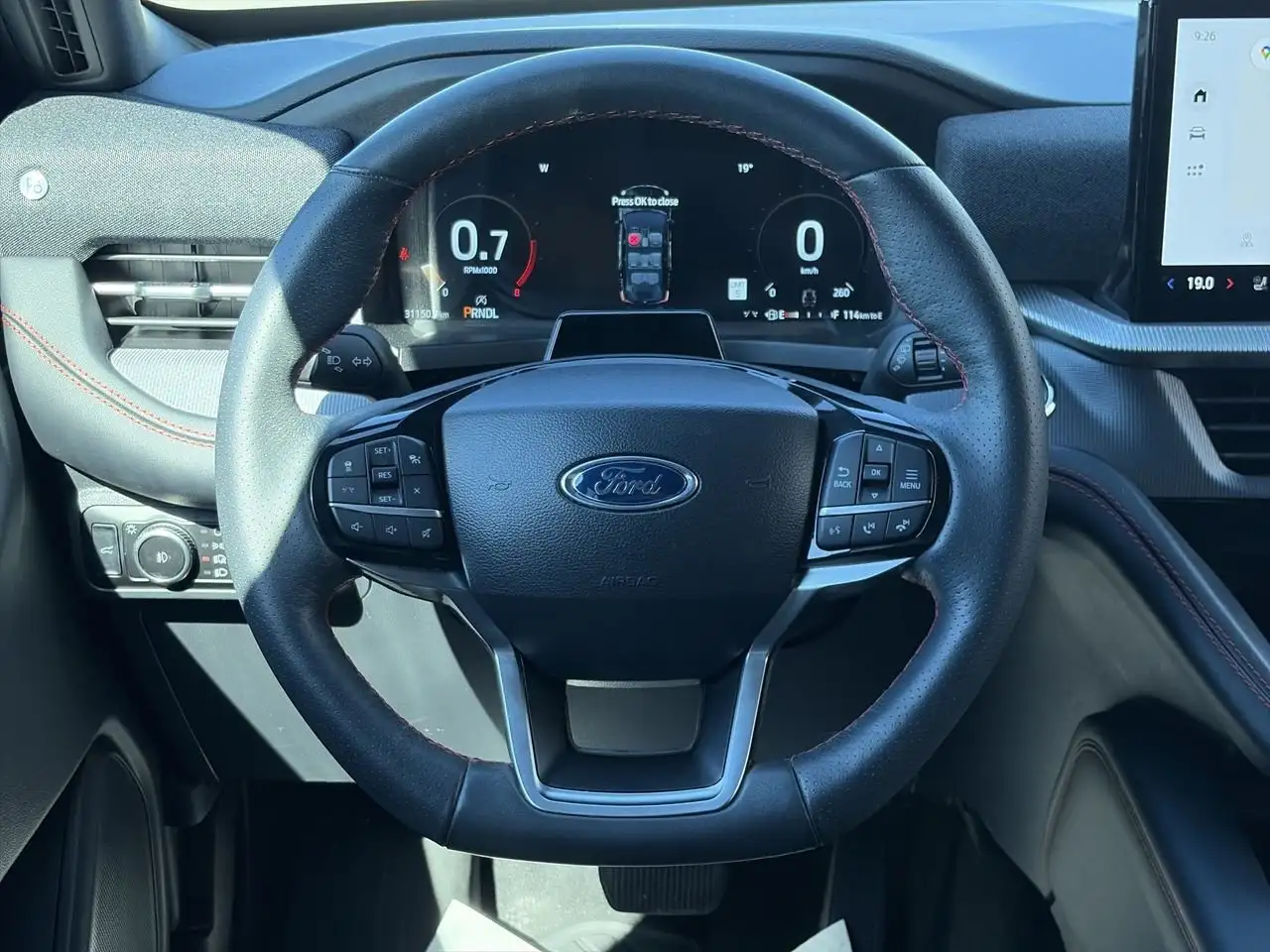 Ford Explorer photo Ford Explorer