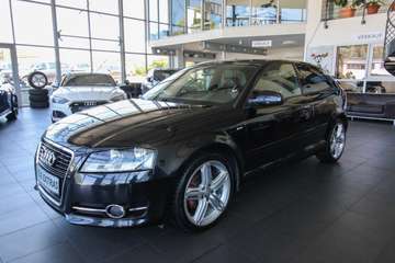 1.8 TFSI S line Sportpaket plus/Alcantara/SHZ