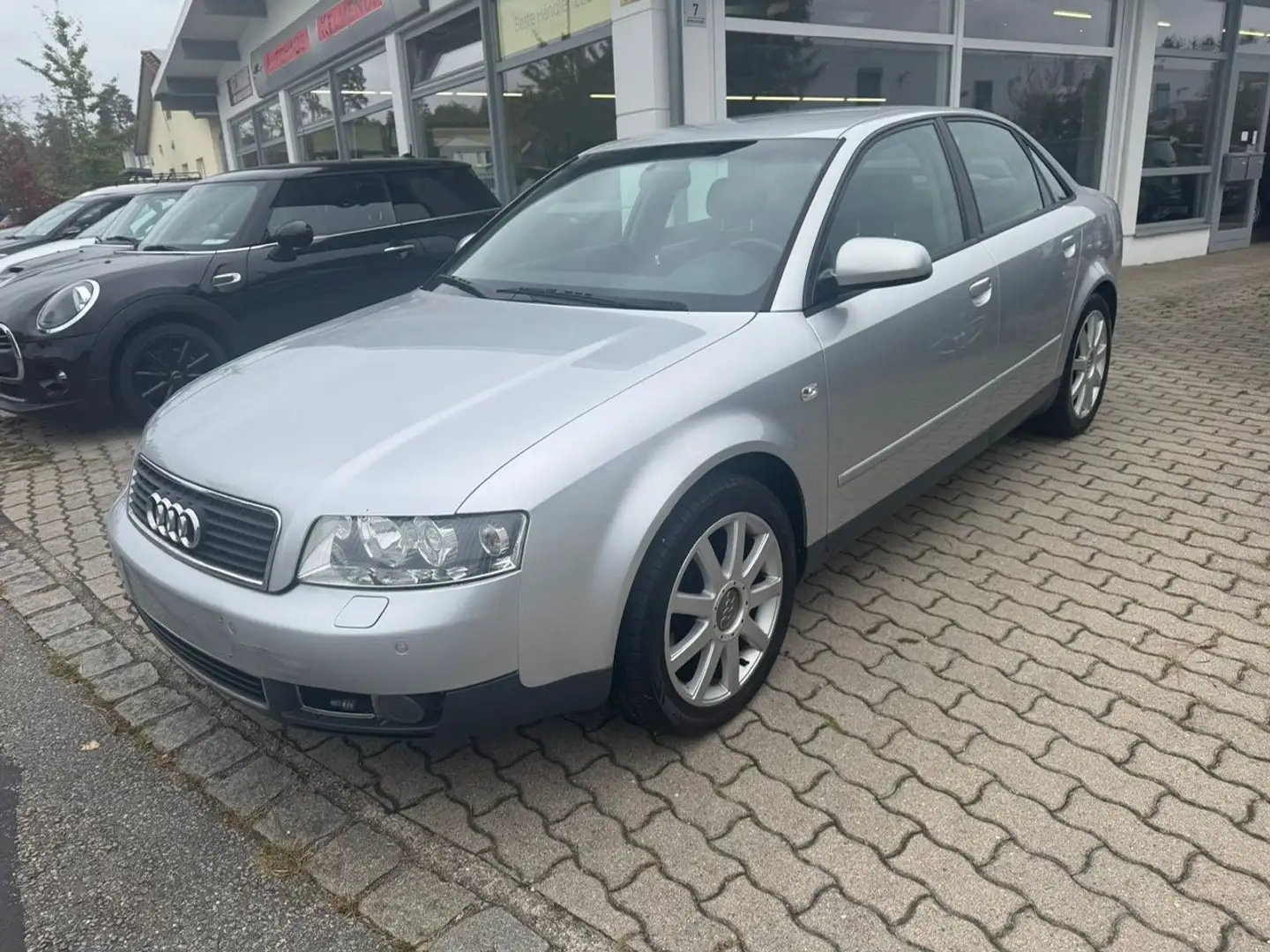 Audi A4 A4 2.0-AUTOMATIK-8 Fach bereift-TÜV bis 2.2026 Silber - 2