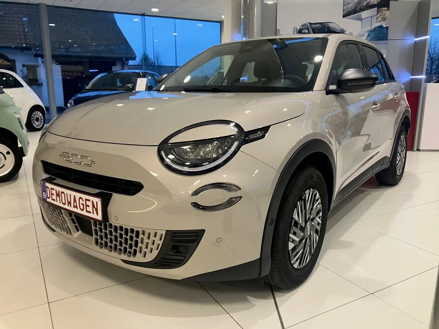 Fiat 600 1.2 Turbo 136 PK | AUTOMAAT | 2 JAAR WAARBORG! Beige - 2