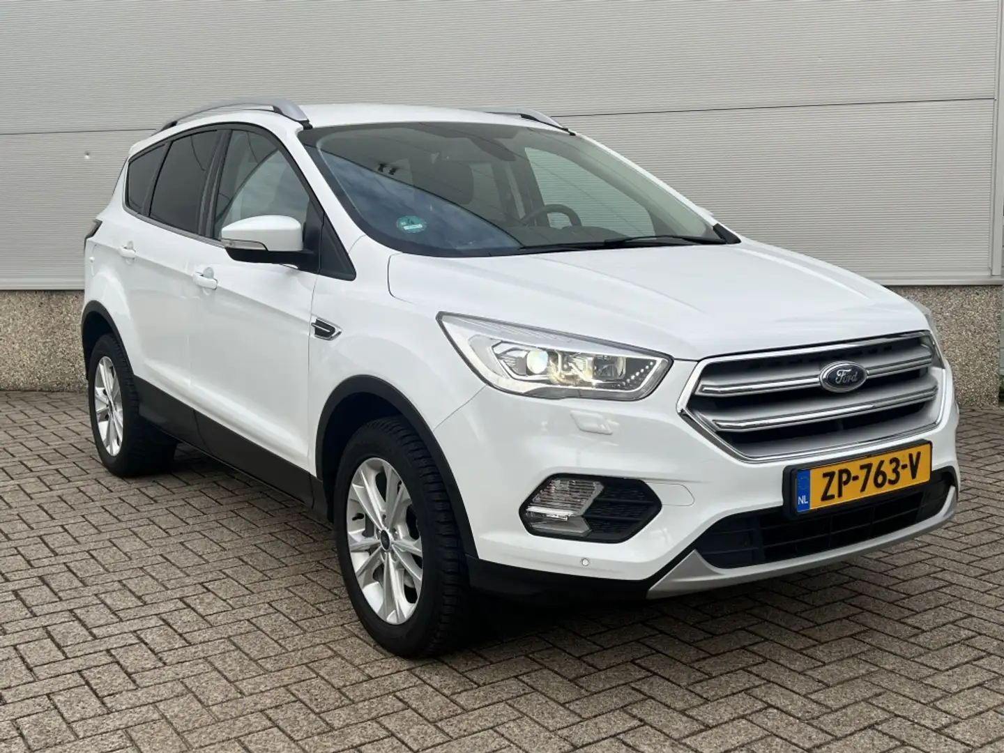 Ford Kuga 1.5 EcoB. Titanium TREKHAAK! X-PACK! Wit - 2