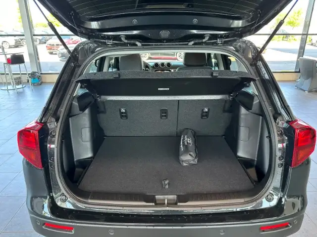 Suzuki Vitara view 15
