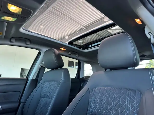 Suzuki Vitara view 12