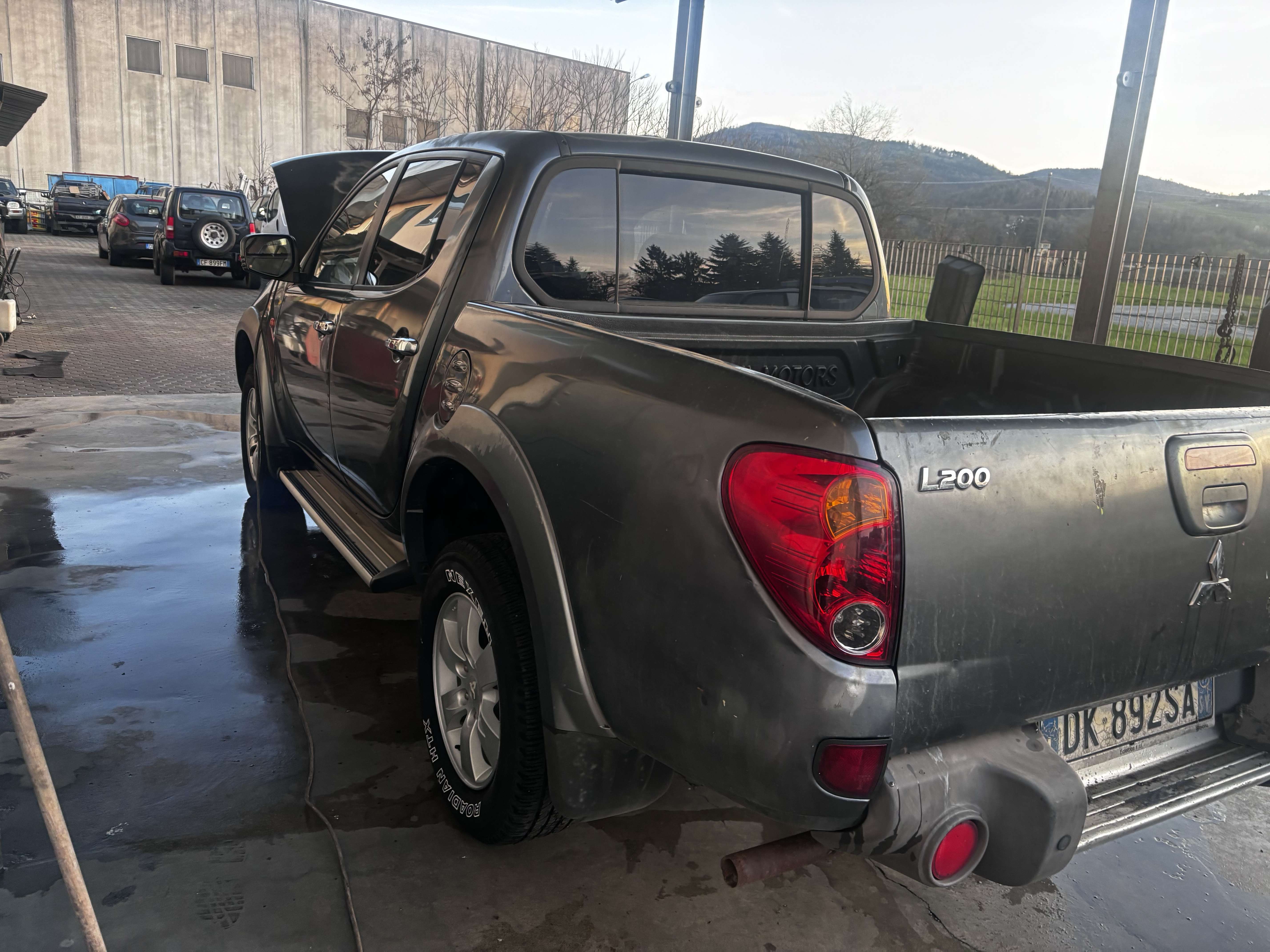 Mitsubishi L200