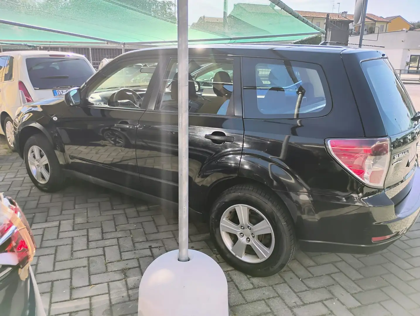 Subaru Forester Forester III 2009 2.0d X Comfort Schwarz - 2