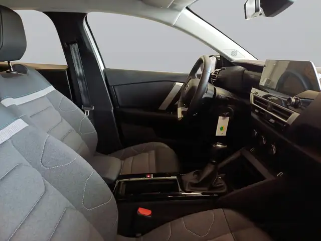 Citroen C4 view 11