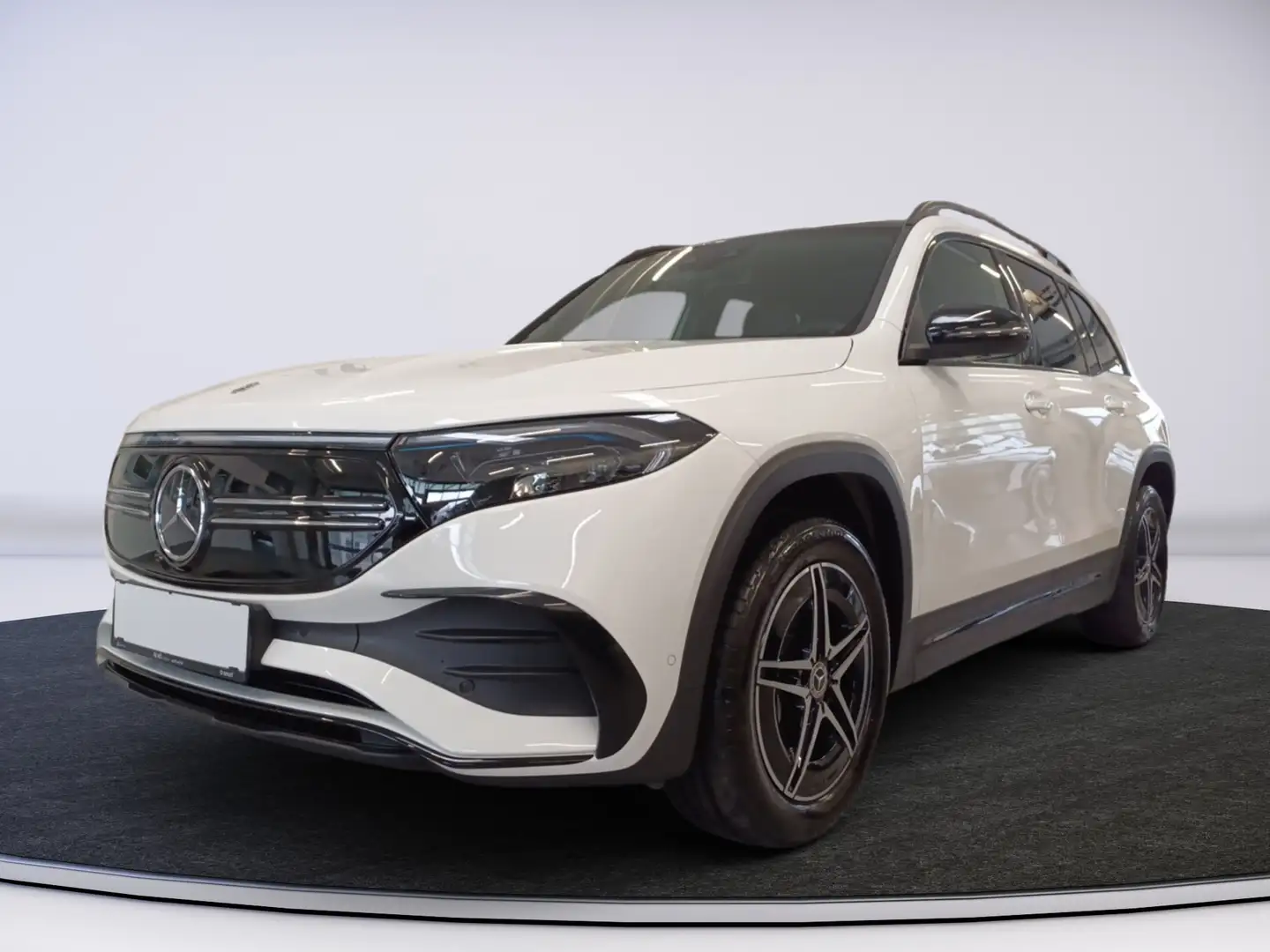 Mercedes-Benz EQB 300 4M AMG LINE PANO SD DISTRONIC Чорний - 2