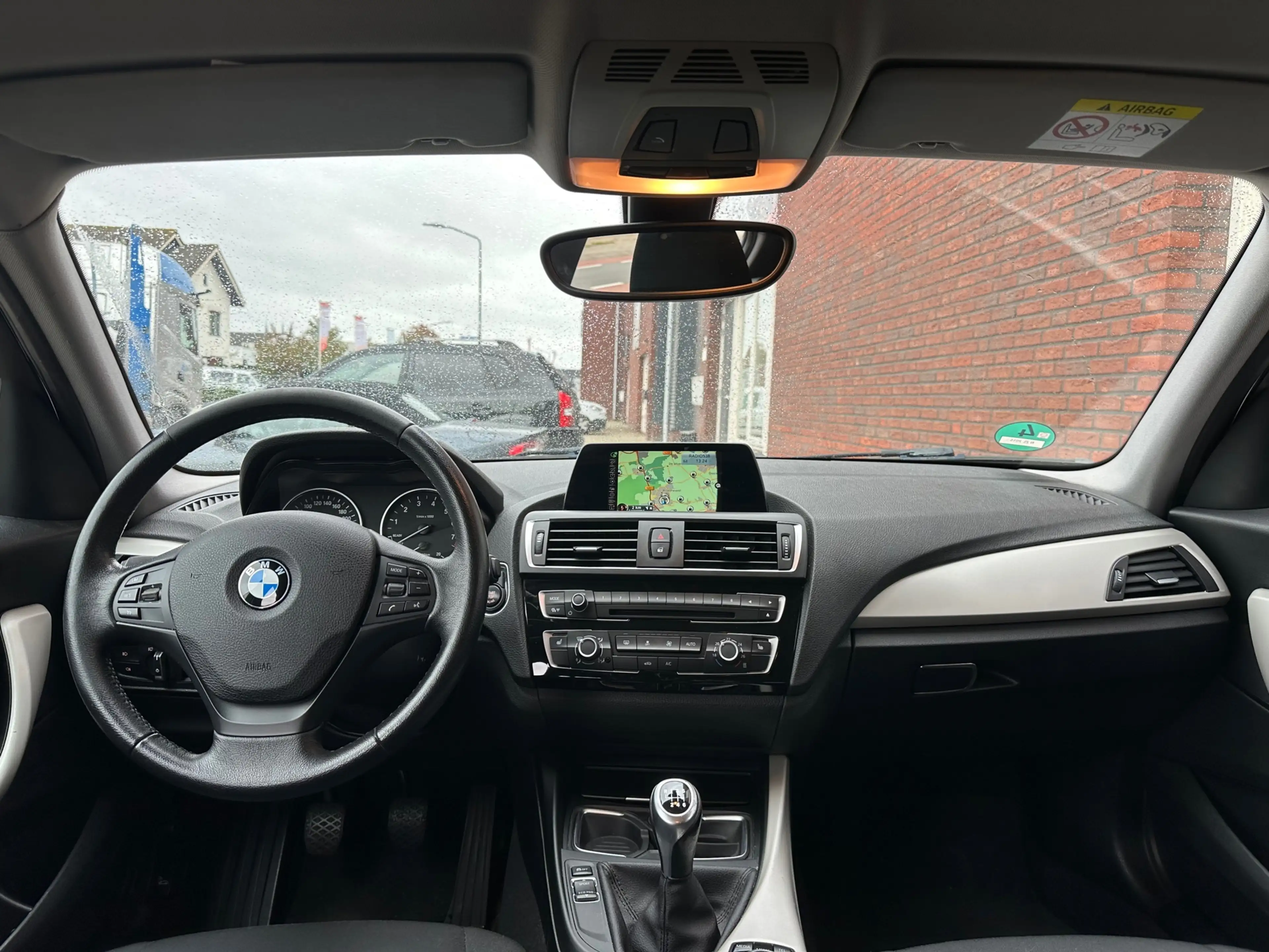 BMW 118 1-serie 118i Sport / Navi / PDC / LM / Stoelverw / — photo 3