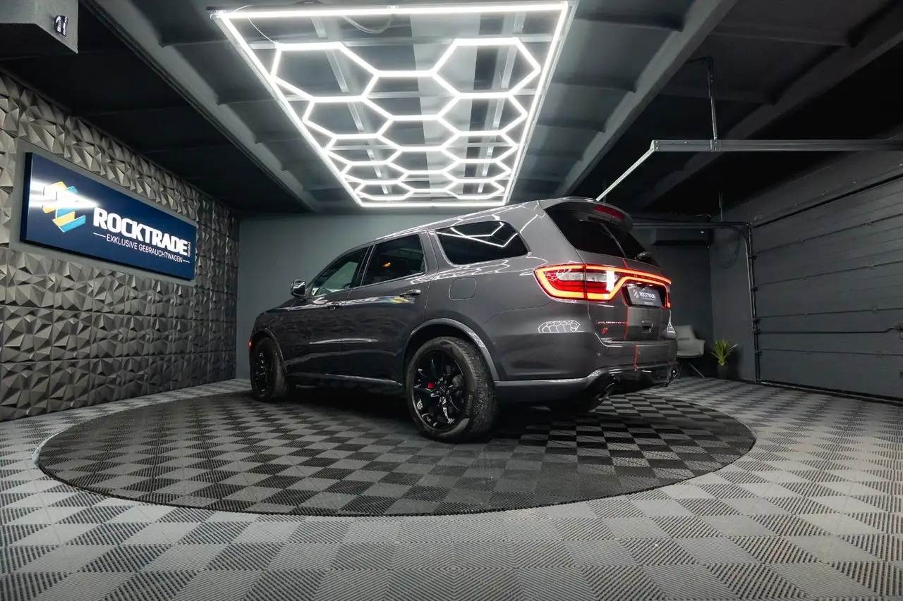 Dodge Durango 2023 — фото 13