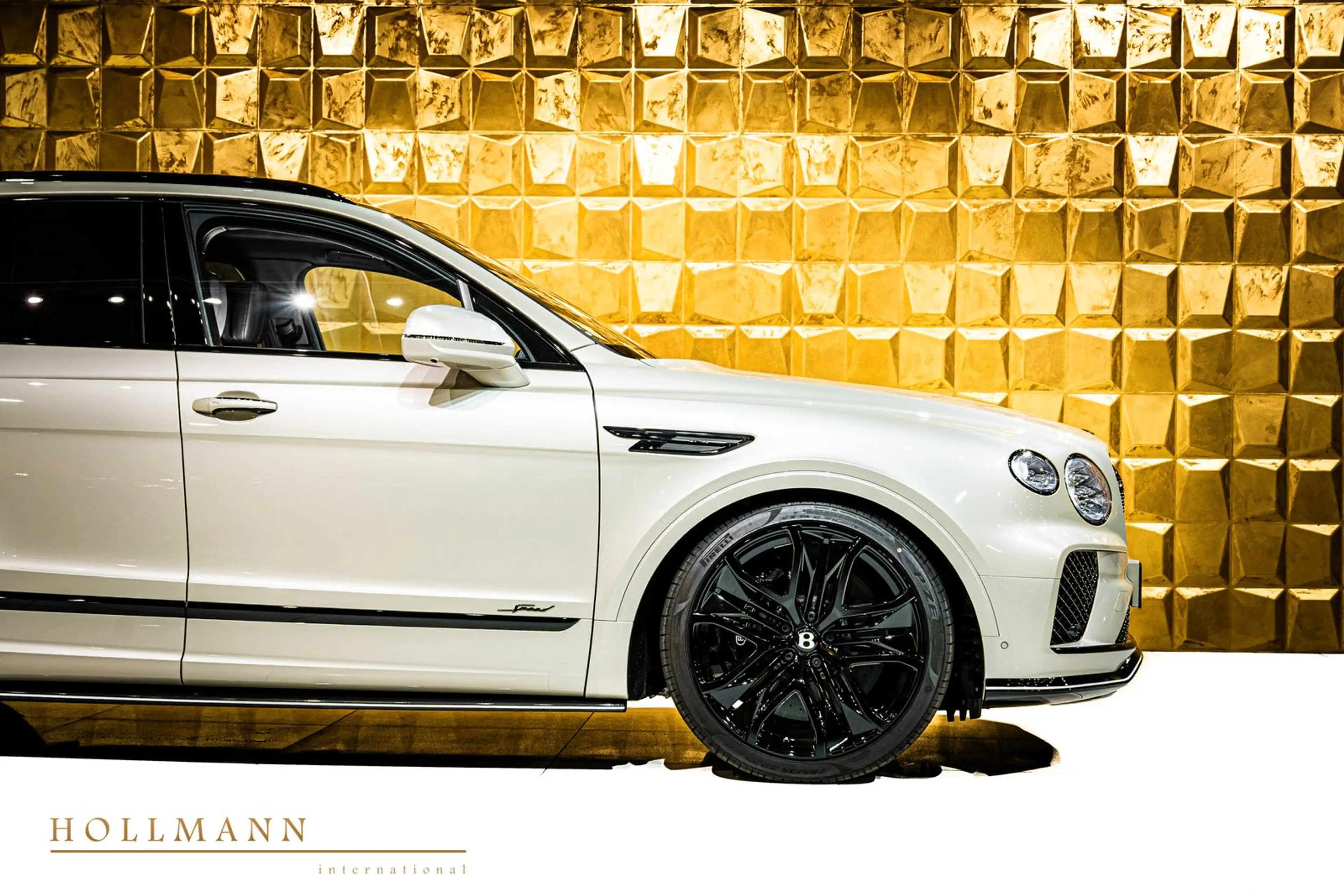 Bentley Bentayga Speed + MY2026 + CARBON + NAIM + TV + — photo 14