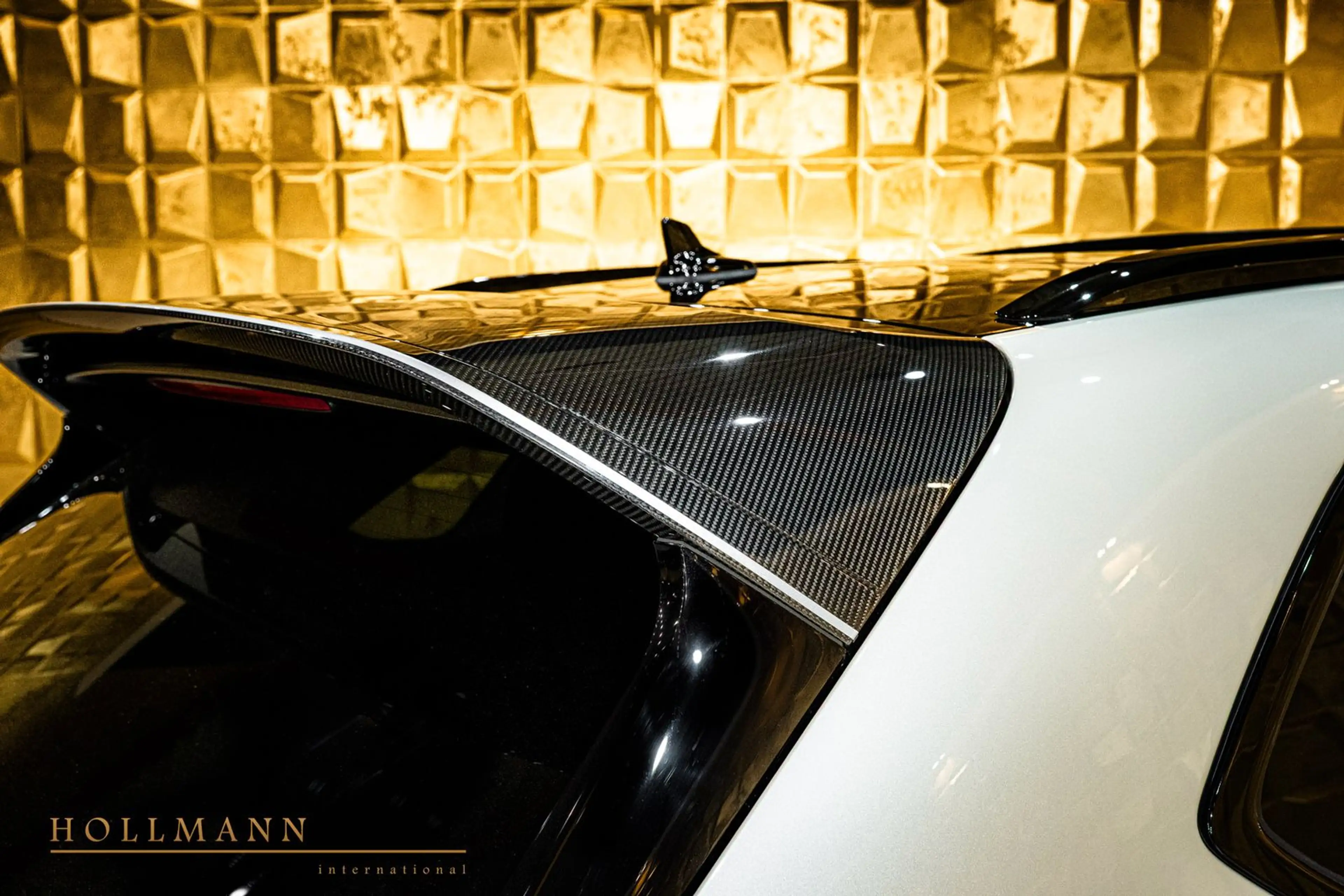 Bentley Bentayga Speed + MY2026 + CARBON + NAIM + TV + — photo 10