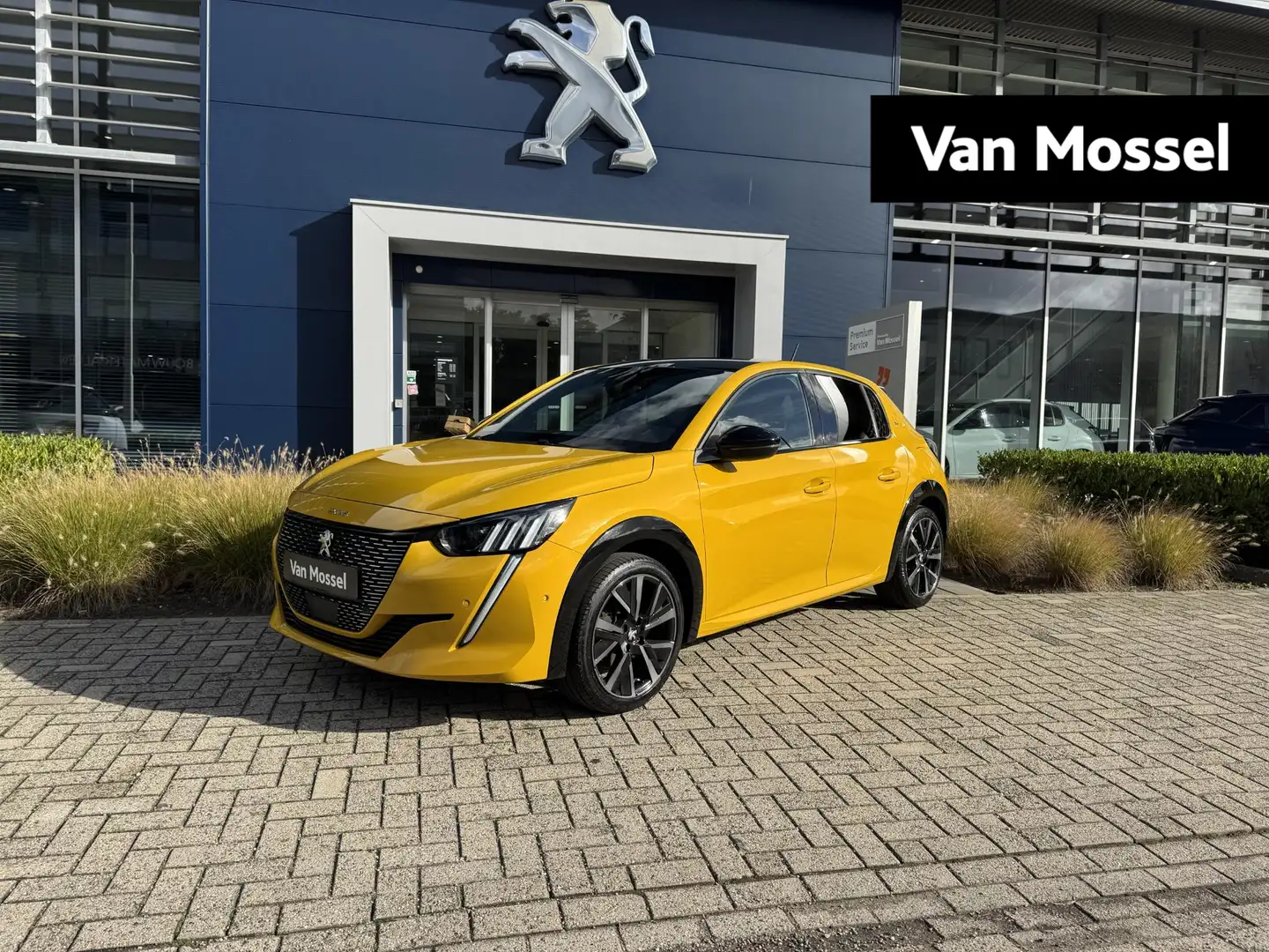 Peugeot 208 PureTech 100 GT Pack l Stoelverwarming l Trekhaak Jaune - 1