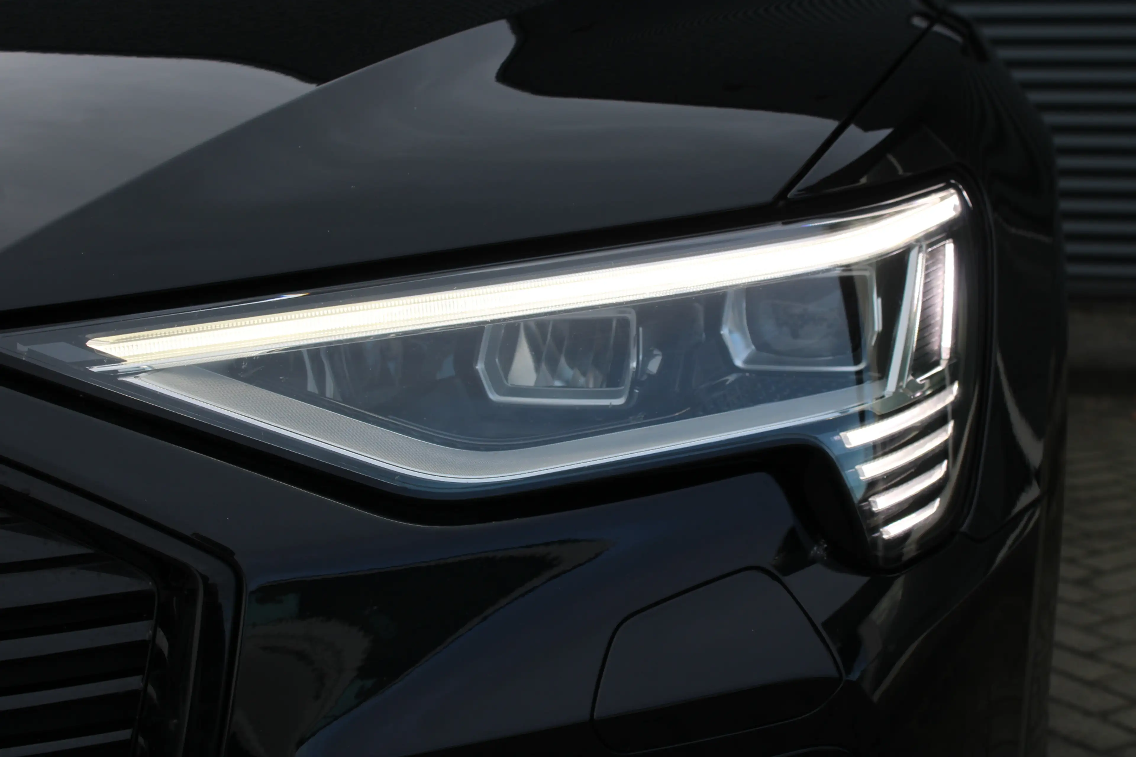 Audi e-tron e-tron 50 quattro 71 kWh S-Line Panoramadak Adapti — photo 28