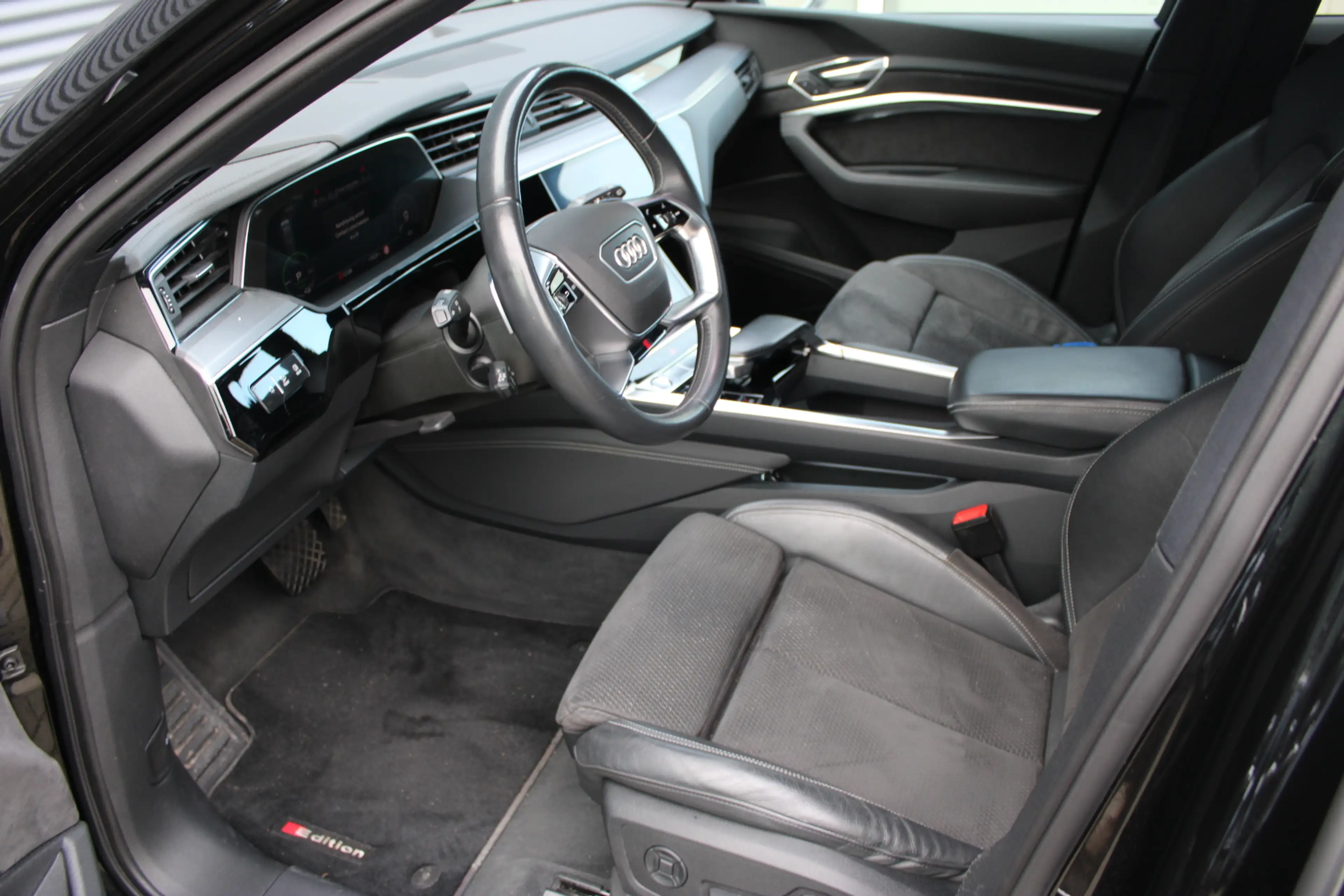 Audi e-tron e-tron 50 quattro 71 kWh S-Line Panoramadak Adapti — photo 9