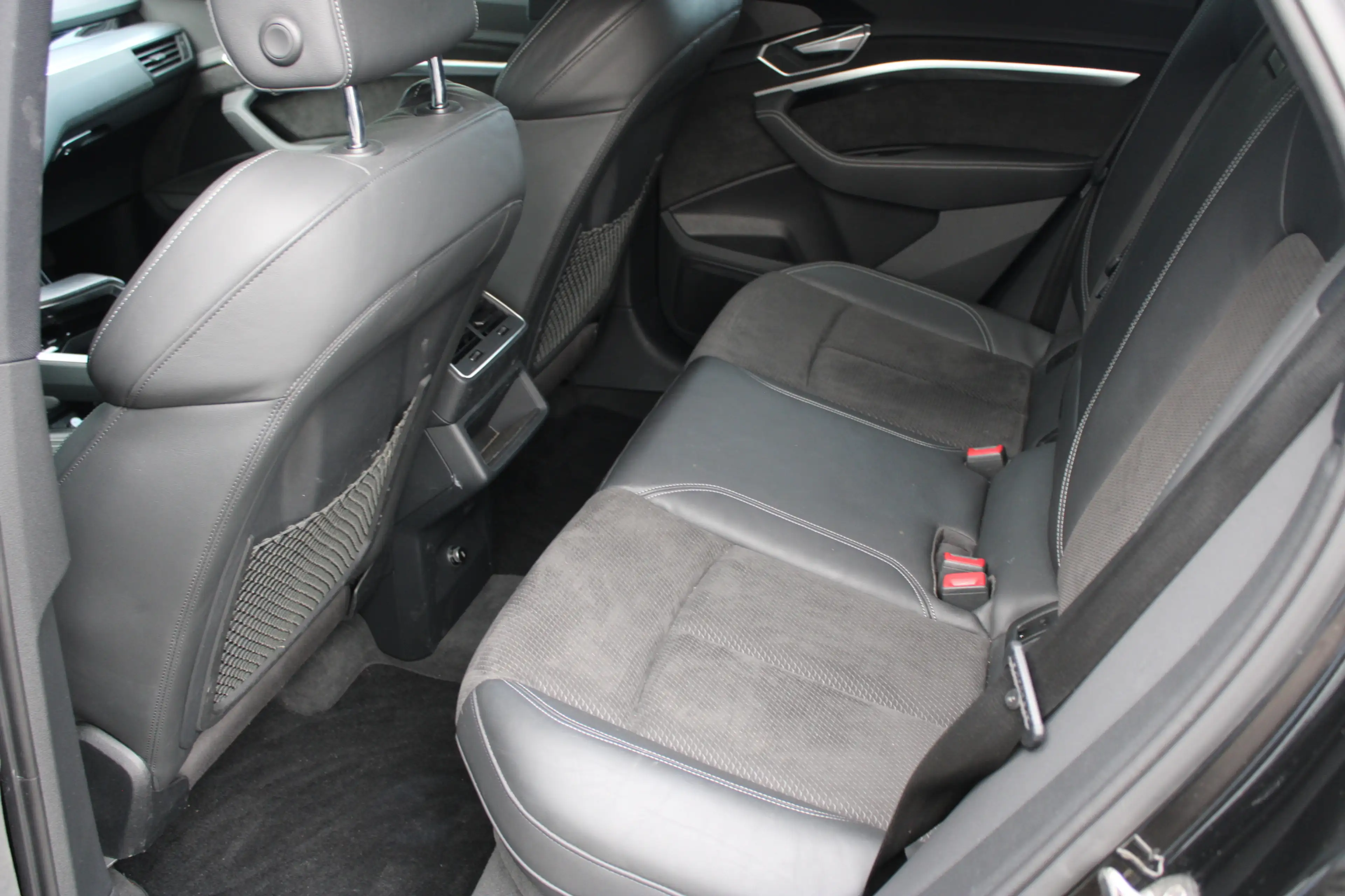 Audi e-tron e-tron 50 quattro 71 kWh S-Line Panoramadak Adapti — photo 15