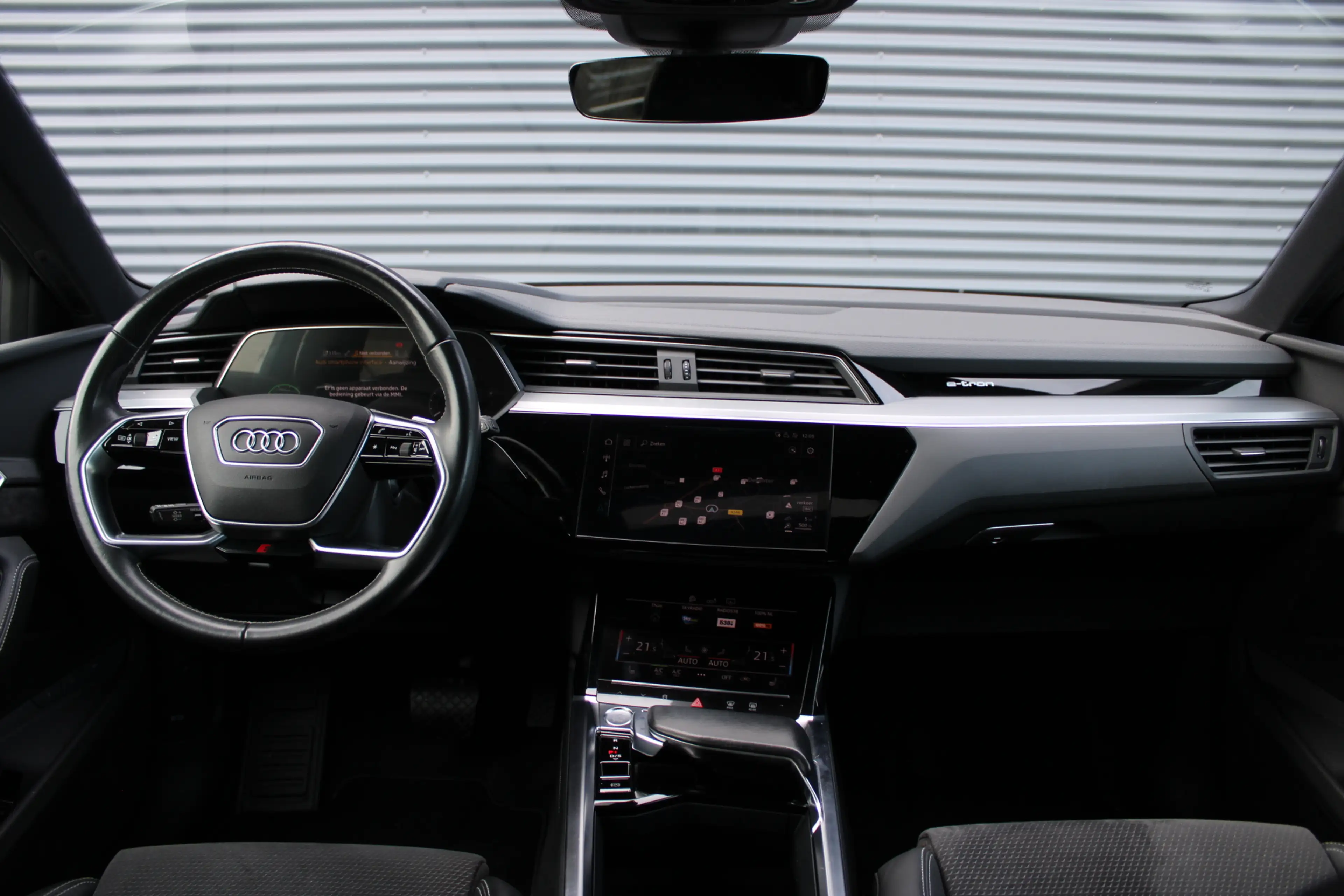 Audi e-tron e-tron 50 quattro 71 kWh S-Line Panoramadak Adapti — photo 11