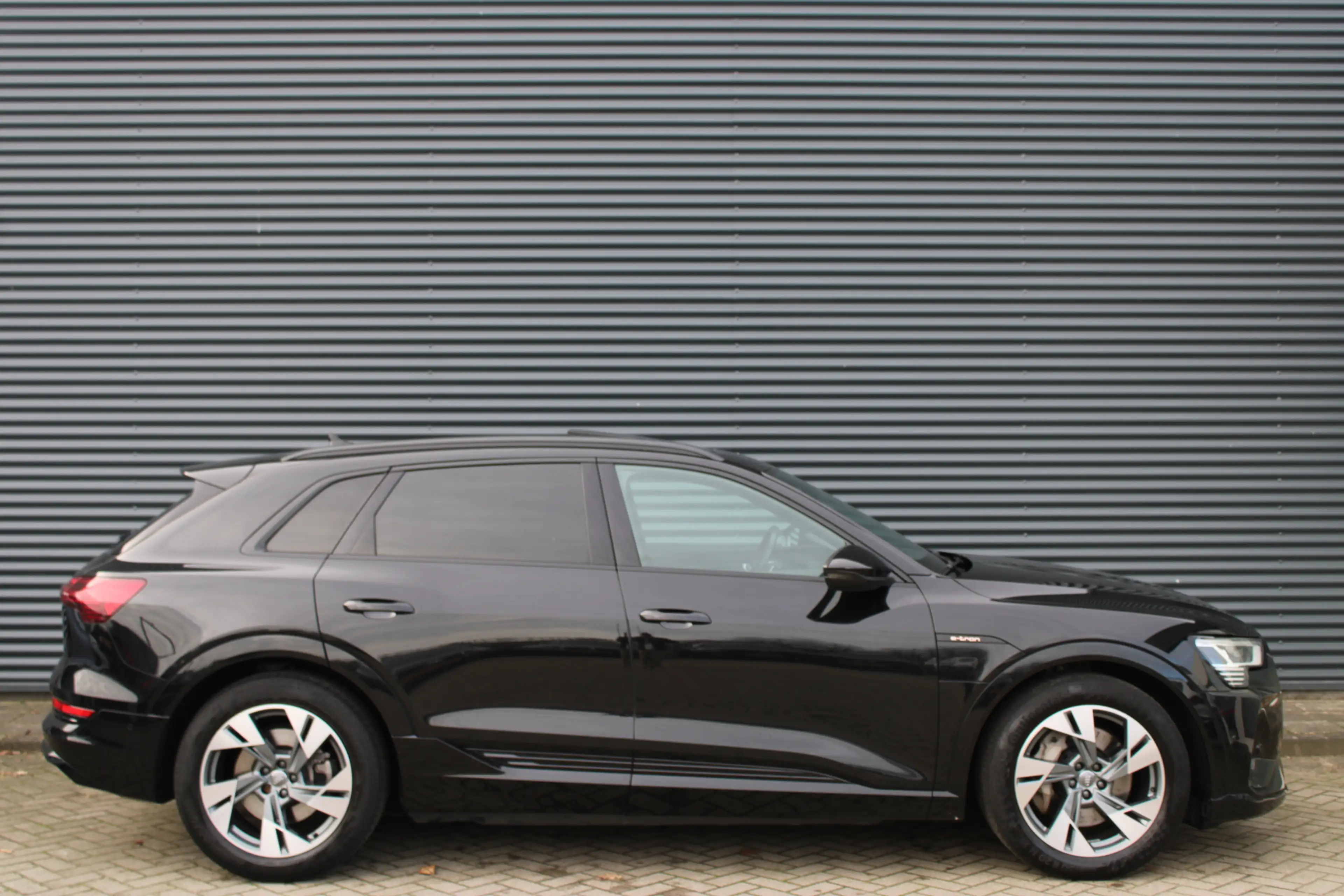 Audi e-tron e-tron 50 quattro 71 kWh S-Line Panoramadak Adapti — photo 6
