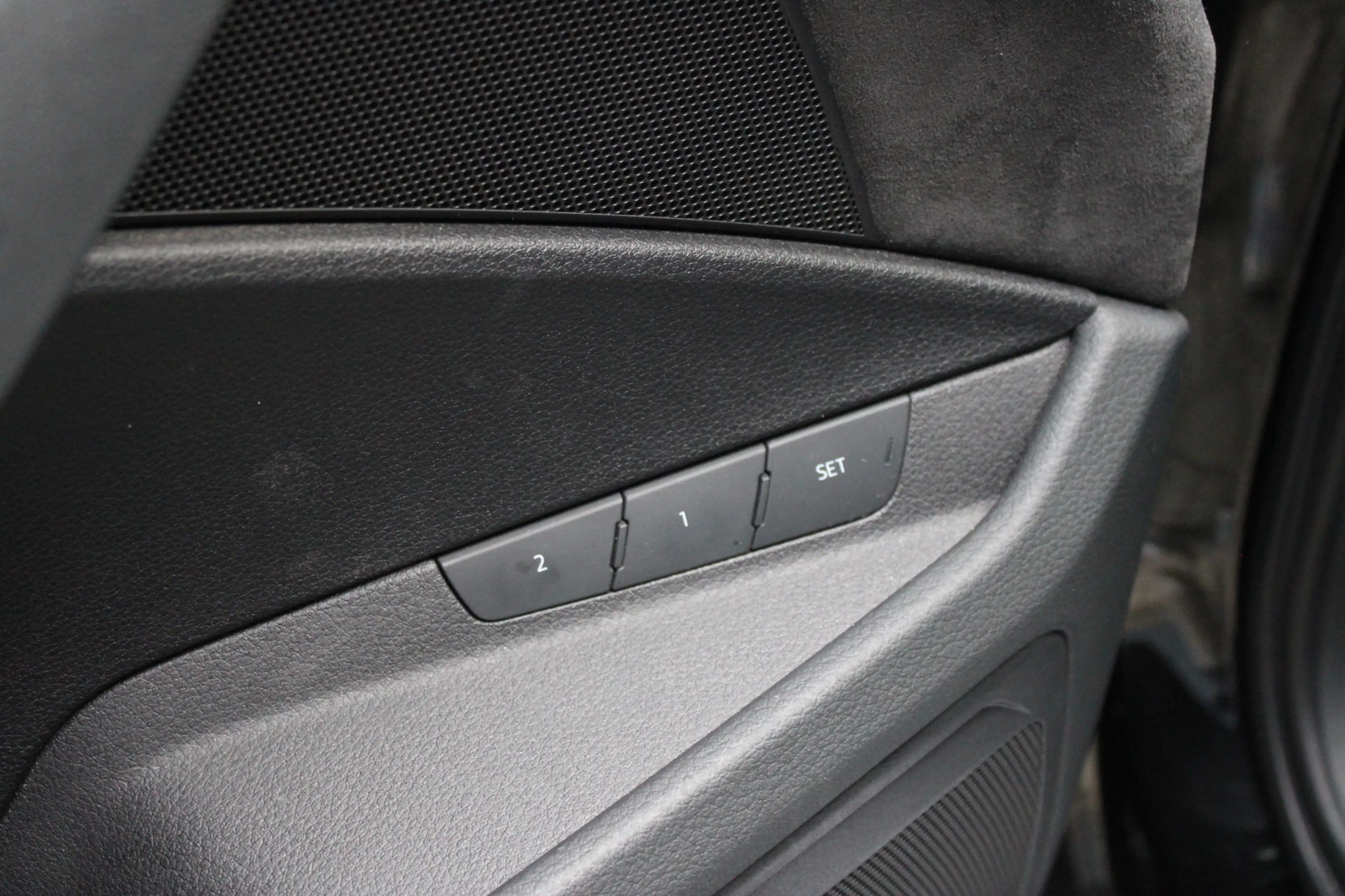 Audi e-tron e-tron 50 quattro 71 kWh S-Line Panoramadak Adapti — photo 25