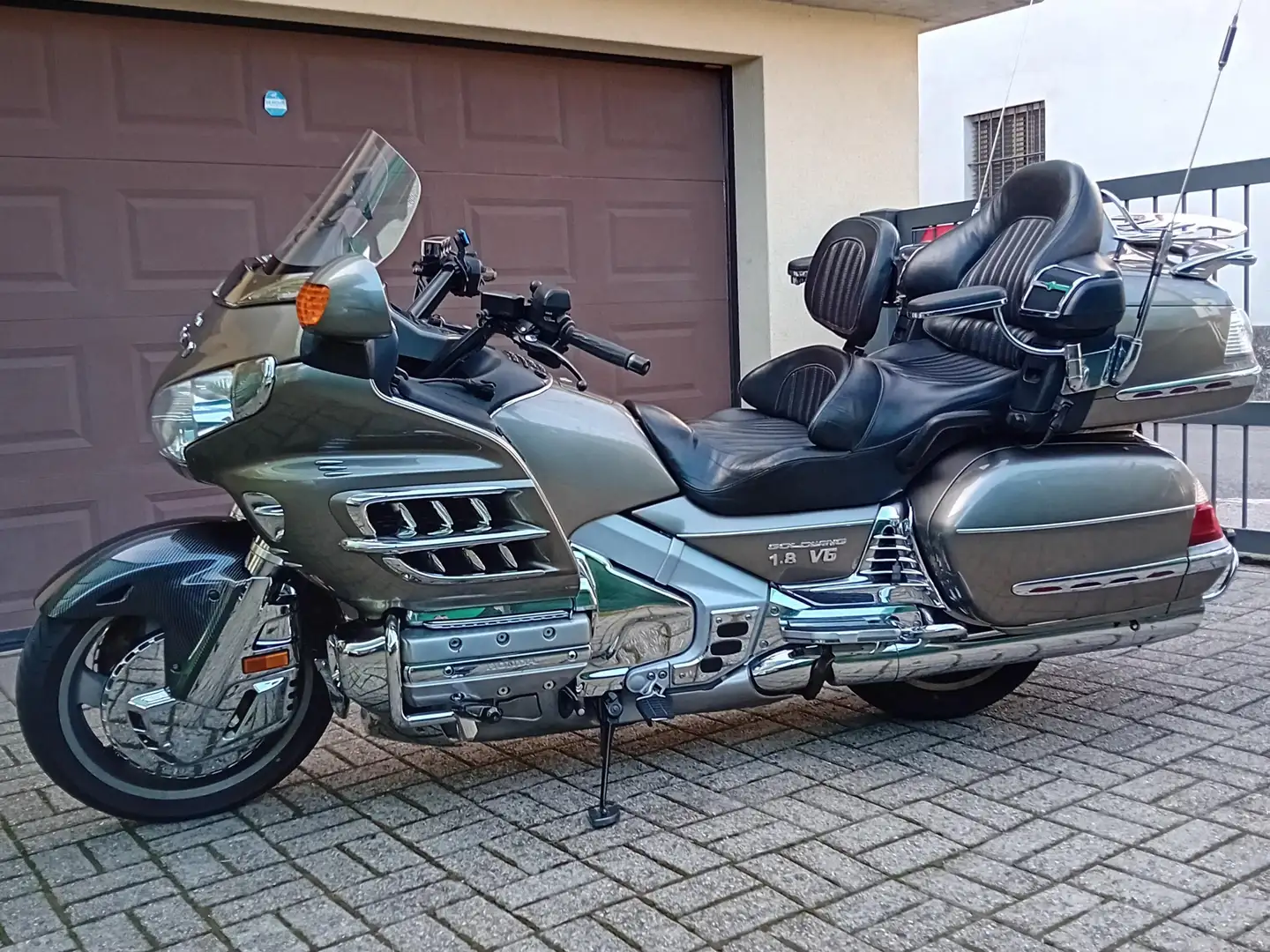 Honda Gold Wing Szürke - 1