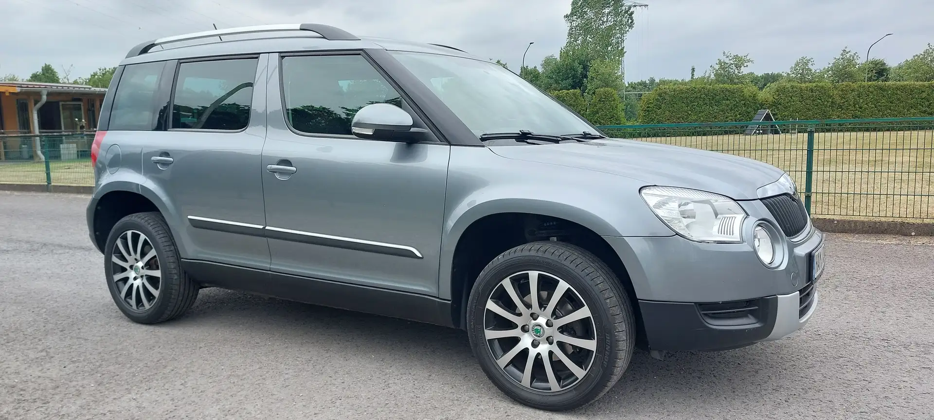 Skoda Yeti Yeti 1.4 TSI Active Green tec Argintiu - 1