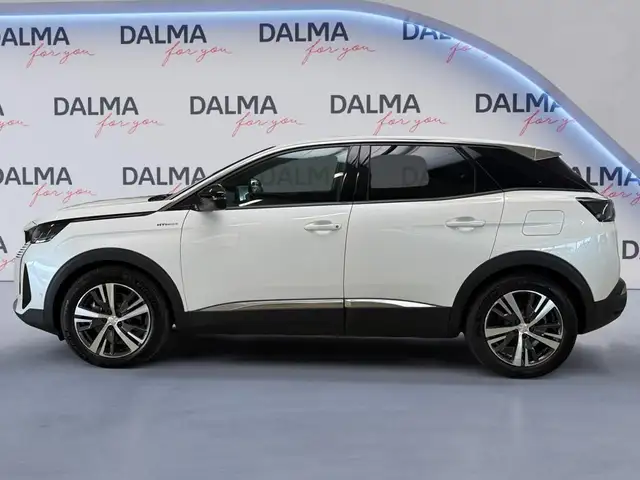 Peugeot 3008 view 2