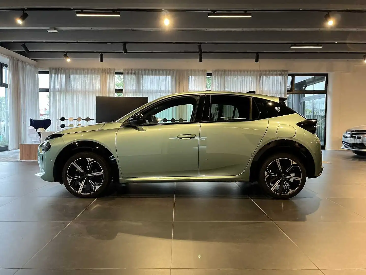Lancia Ypsilon 1.2 Hybrid e-DCT LX Verde - 2